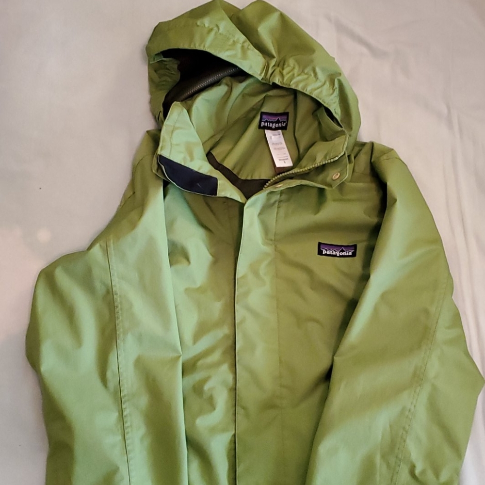 Patagonia womens small lime green rain jacket